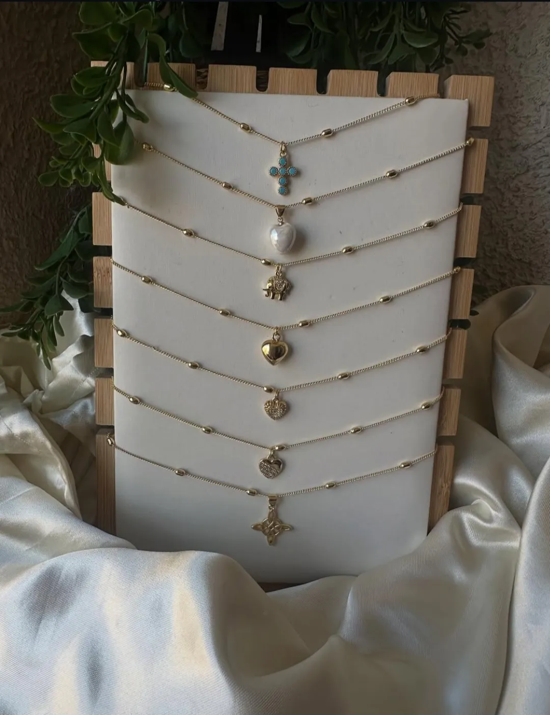 Inicio Collar Delicado Gold Charms